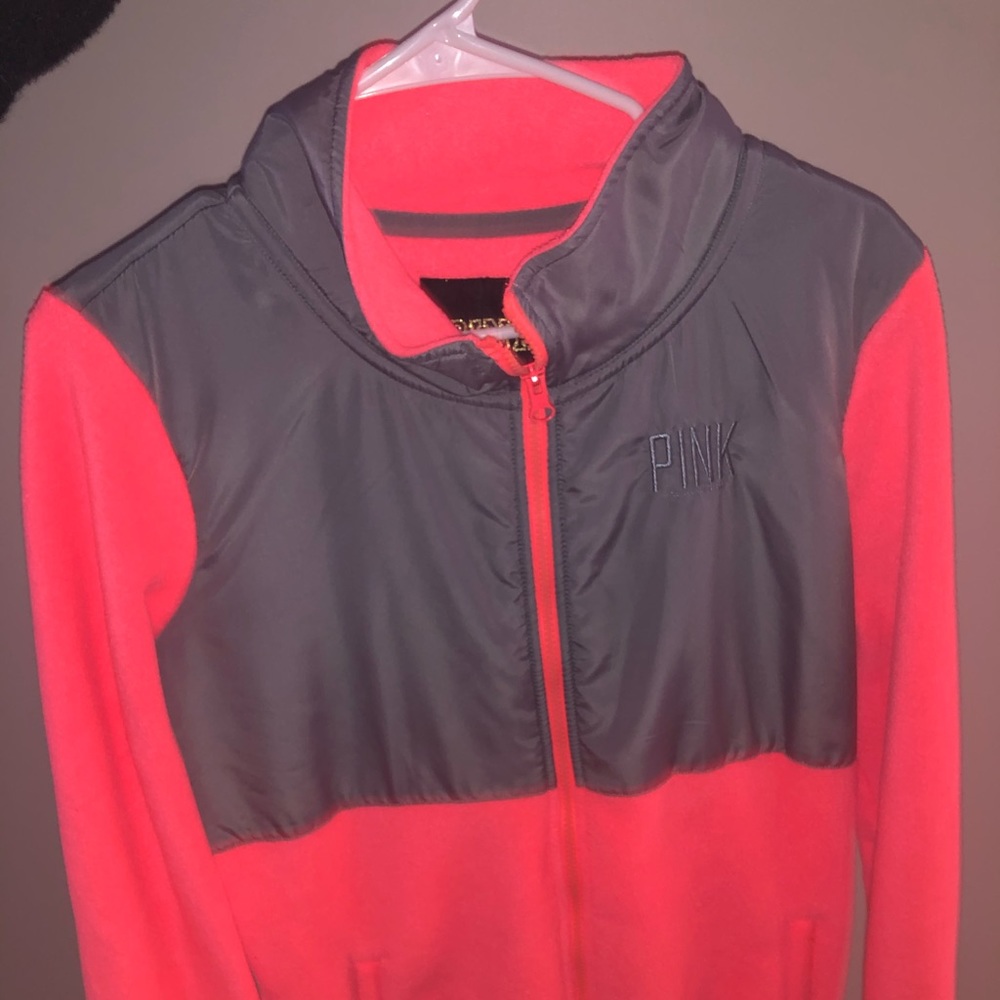 VS Pink Fleece